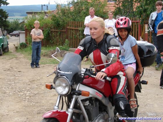 Motorkáři dětem
